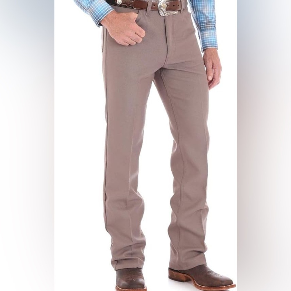 Wrangler Wrancher in Tan